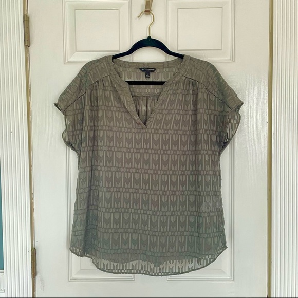 Banana Republic Factory Tops Banana Republic Factory Green Vneck